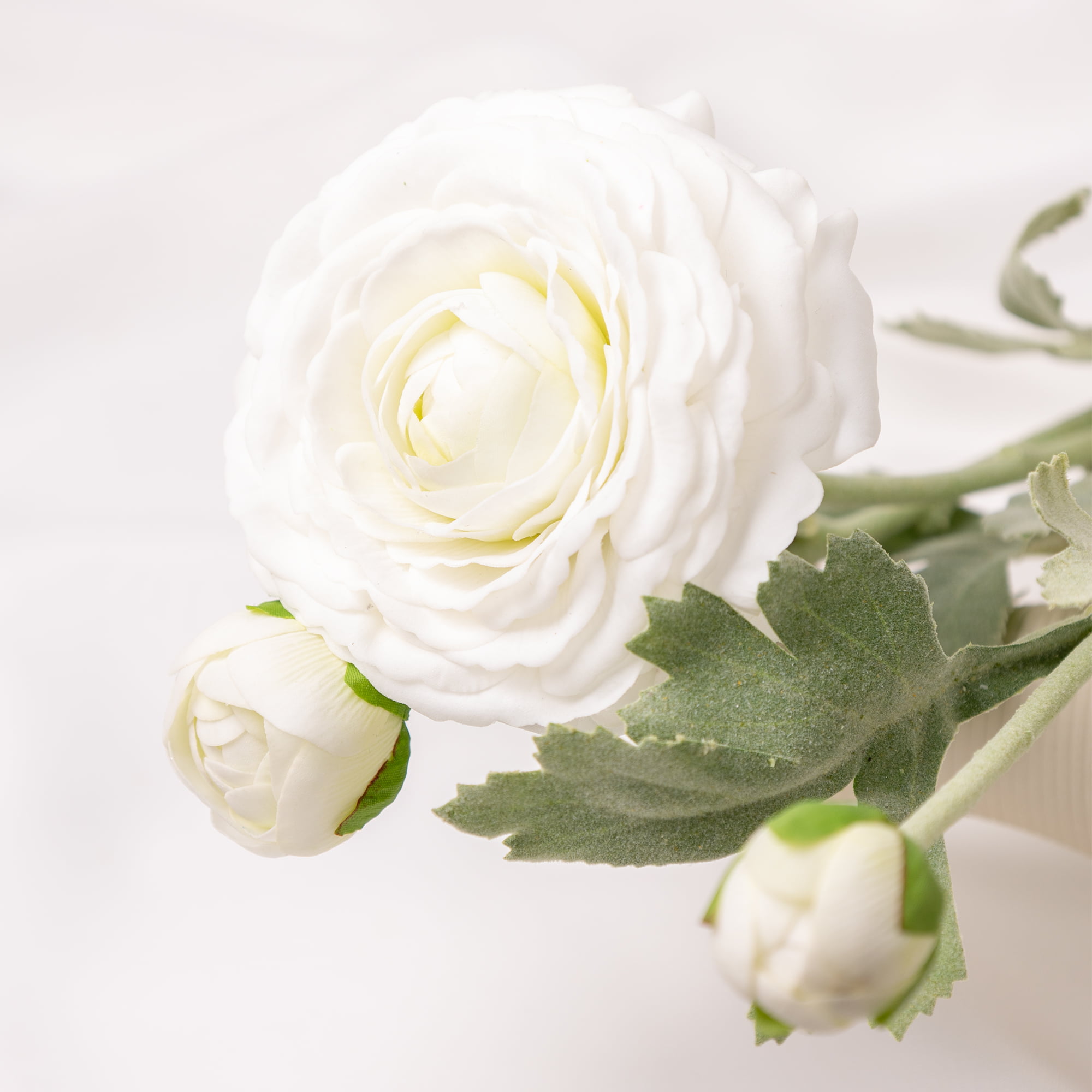 49cm Real-Touch 3 Heads Annie Ranunculus Spray
