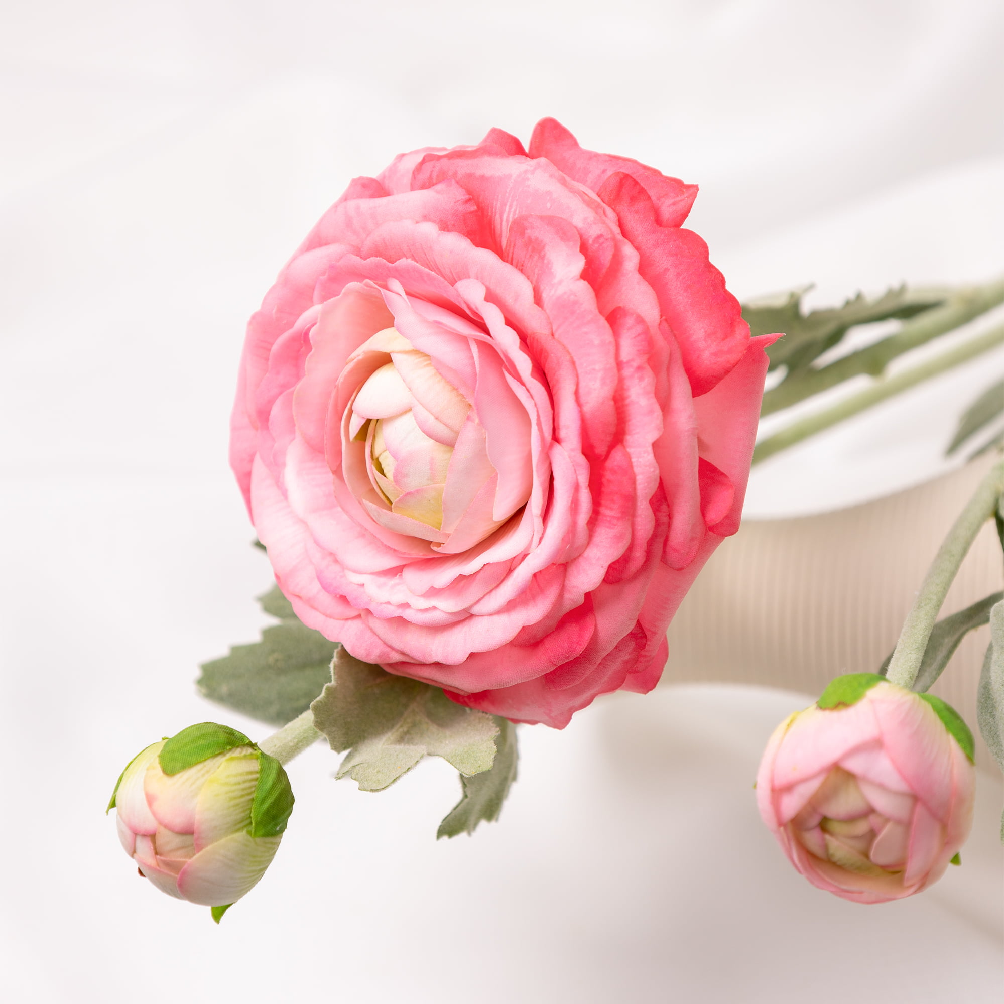49cm Real-Touch 3 Heads Annie Ranunculus Spray
