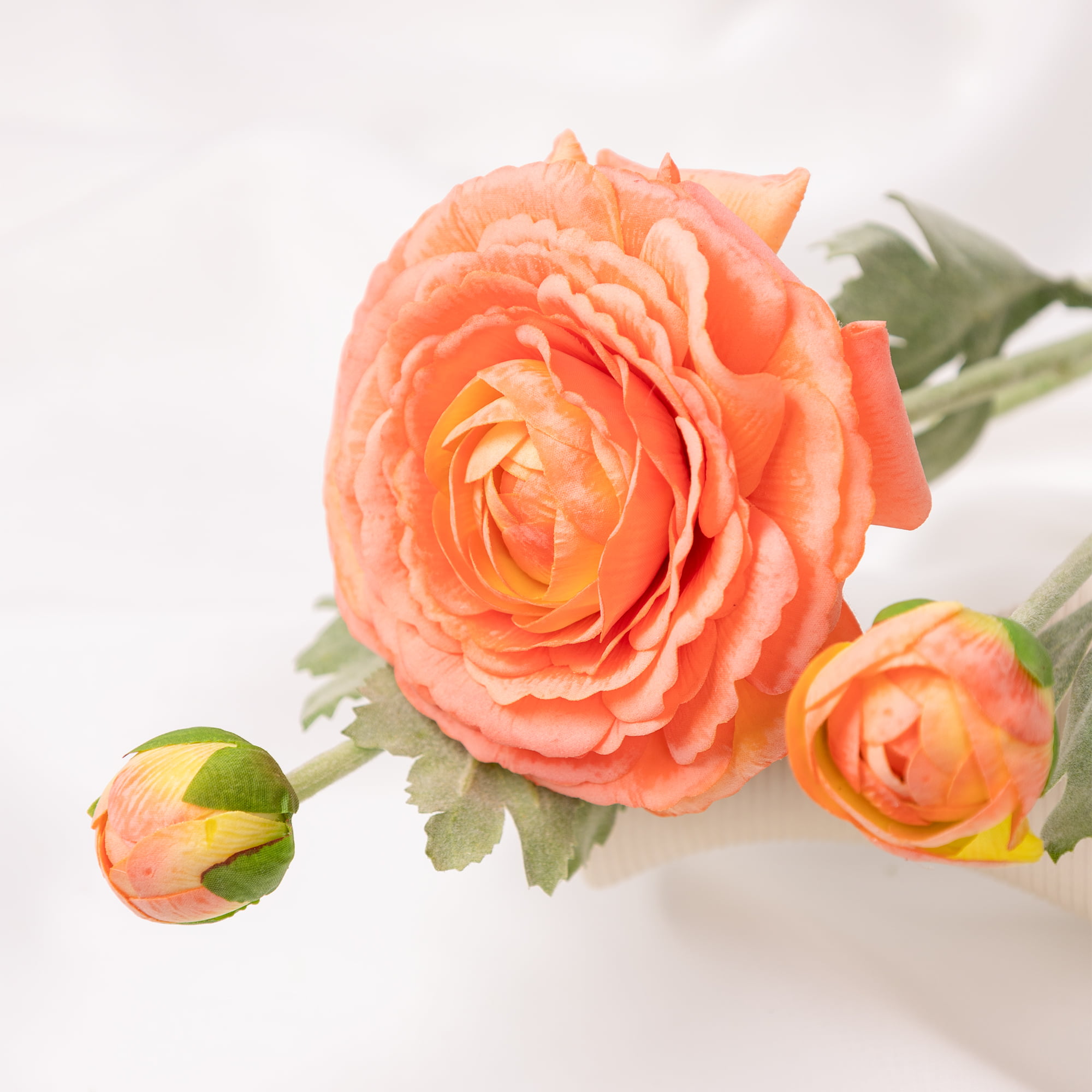 49cm Real-Touch 3 Heads Annie Ranunculus Spray