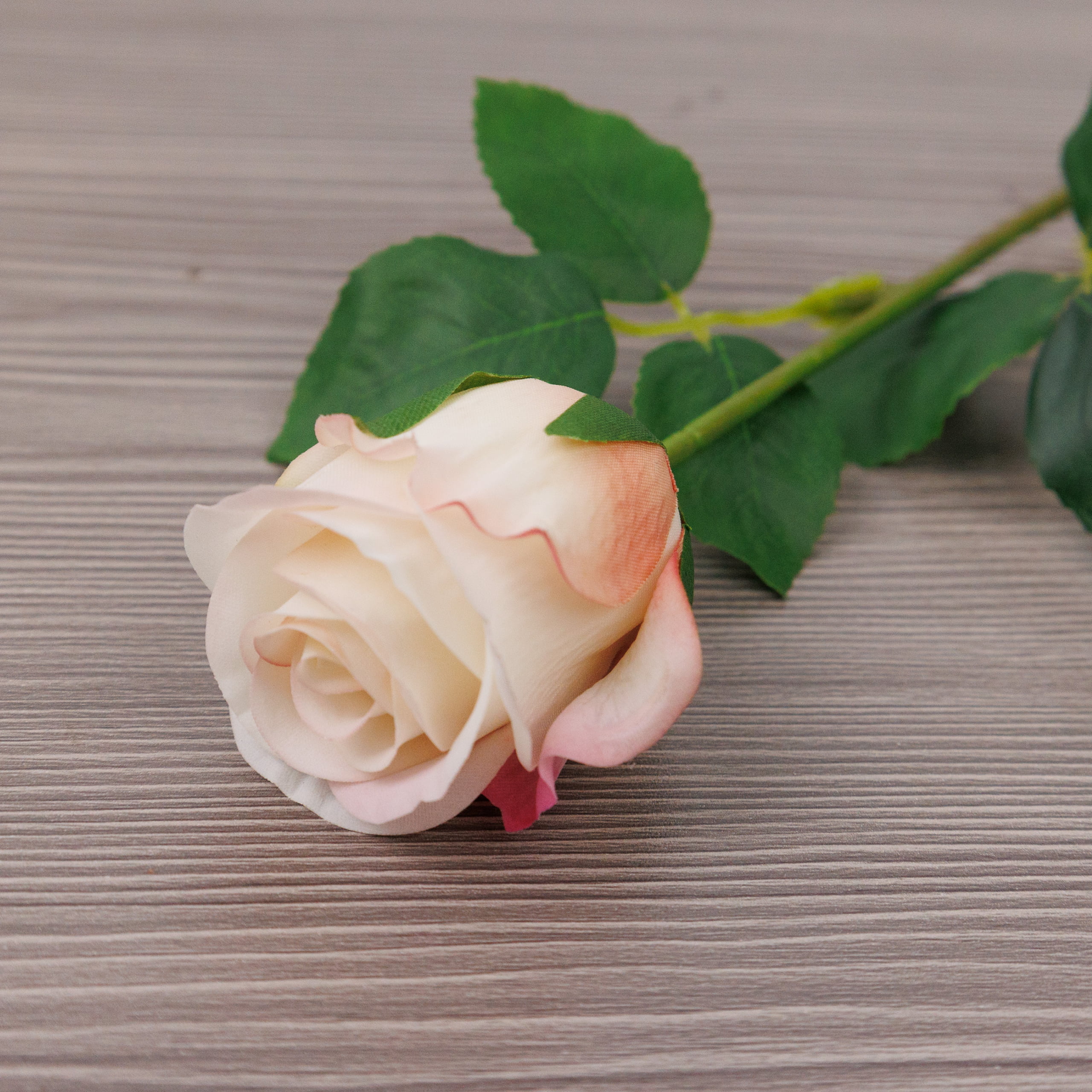44cm Real-Touch Luna Rose Stem