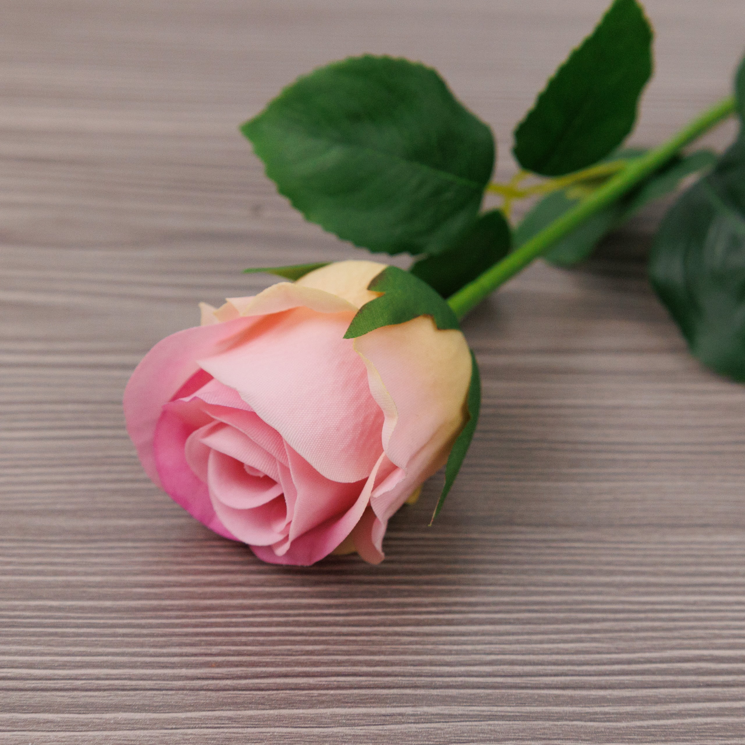 44cm Real-Touch Luna Rose Stem