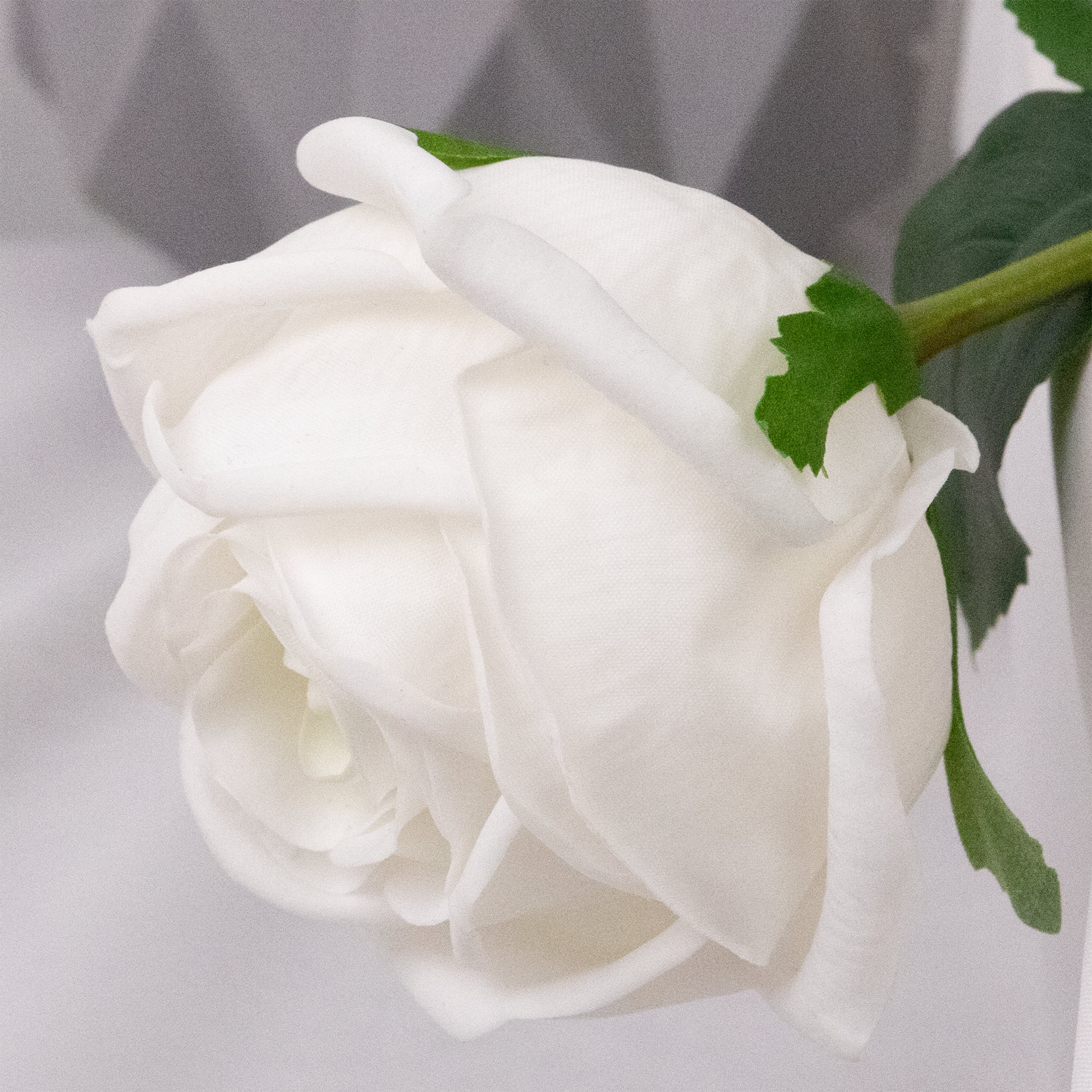 46cm Real-Touch Sarah Rose Stem