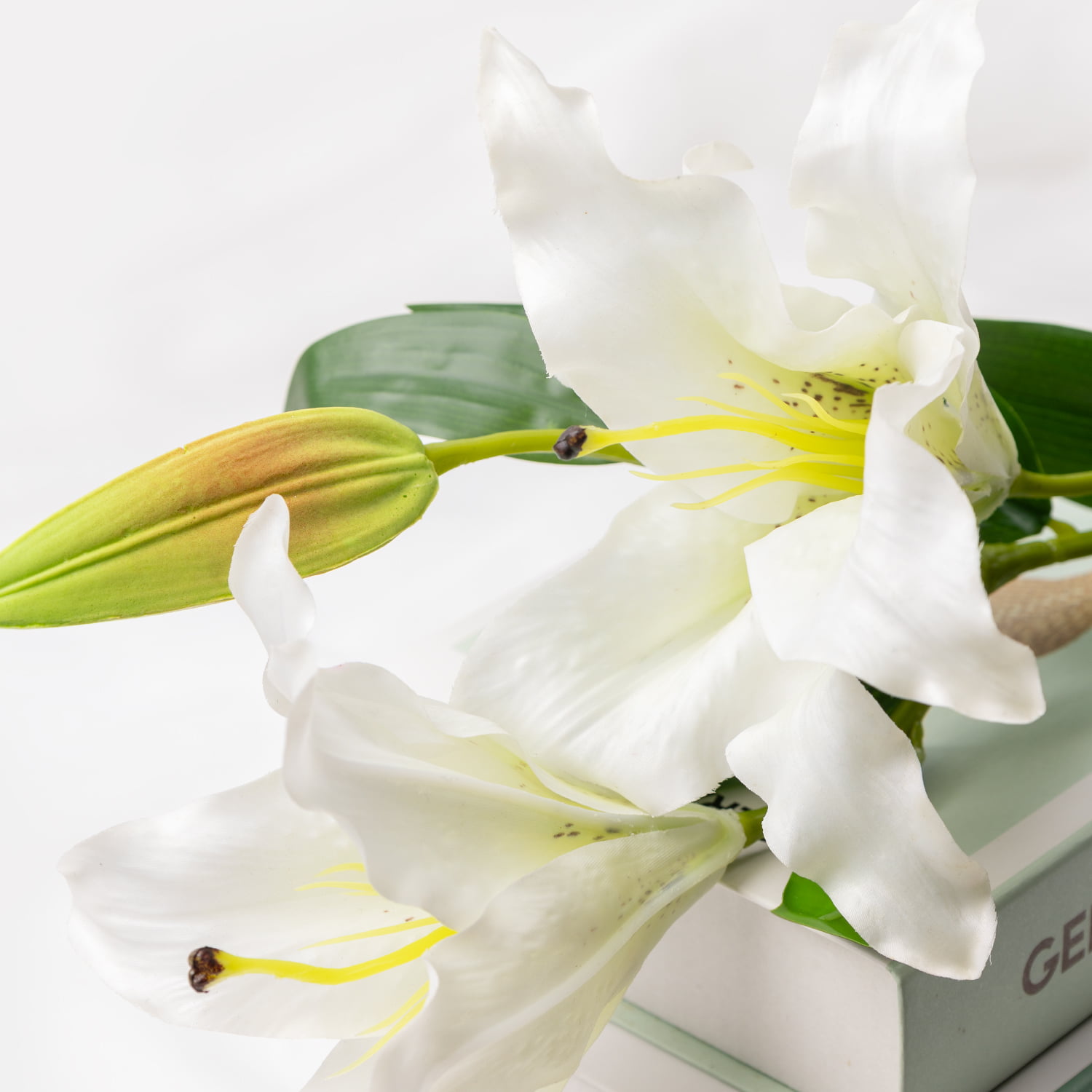 82cm Real-Touch 3 Heads Lily Spray